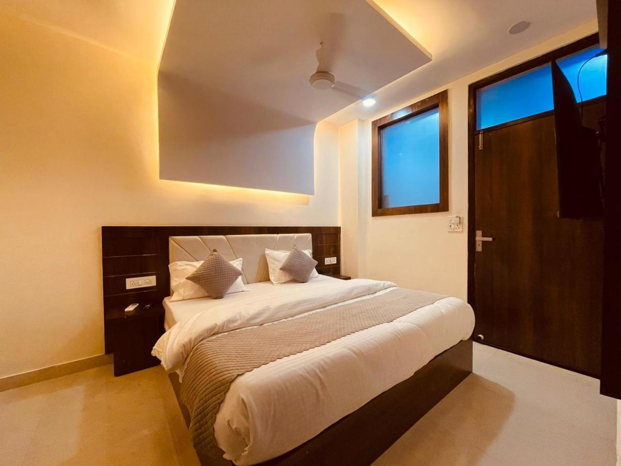 Wooibhotels The Divine Ganga Haridwār Esterno foto