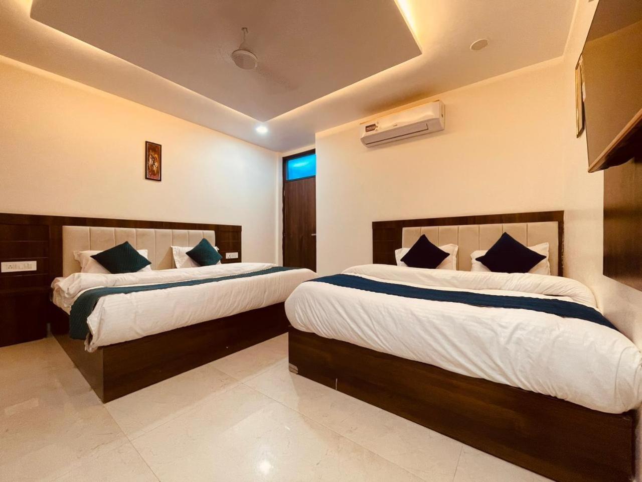 Wooibhotels The Divine Ganga Haridwār Esterno foto