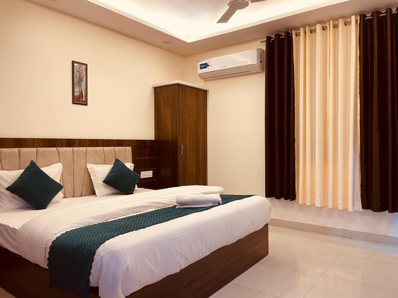 Wooibhotels The Divine Ganga Haridwār Esterno foto