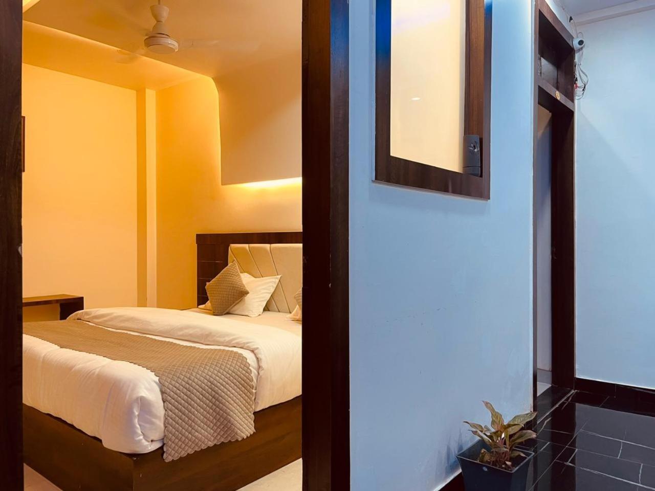 Wooibhotels The Divine Ganga Haridwār Esterno foto